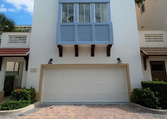 Residence 21 at Marlin Bay — photo 4: 3 bedroom waterfront home, Marathon FL