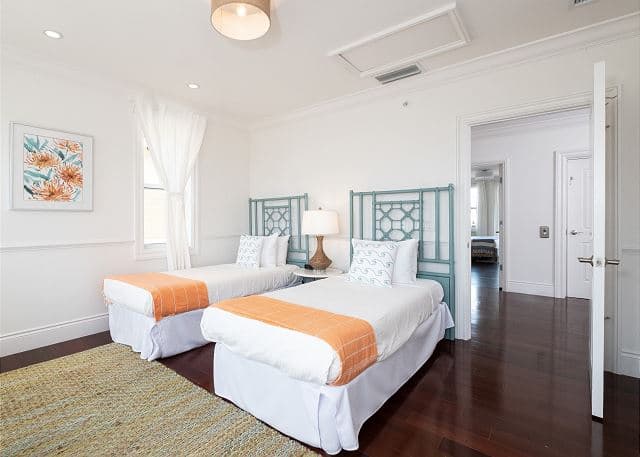 Residence 22 at Marlin Bay — photo 2: 3 bedroom waterfront home, Marathon FL