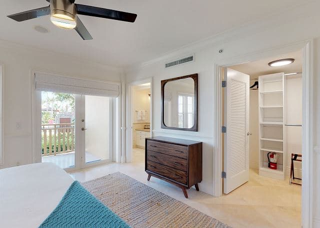 Residence 22 at Marlin Bay — photo 7: 3 bedroom waterfront home, Marathon FL