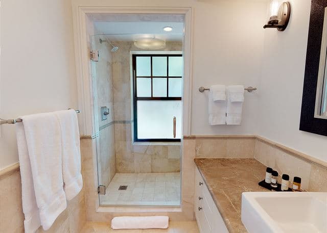 Residence 23 at Marlin Bay — photo 8: 3 bedroom waterfront home, Marathon FL