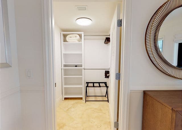 Residence 30 at Marlin Bay — photo 6: 3 bedroom waterfront home, Marathon FL