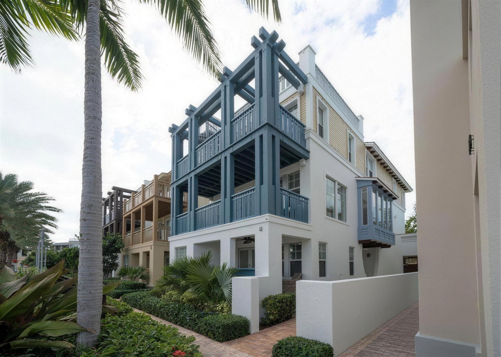 Residence 21 at Marlin Bay Yacht Club — 3 bedroom waterfront home in Marathon, Florida Keys